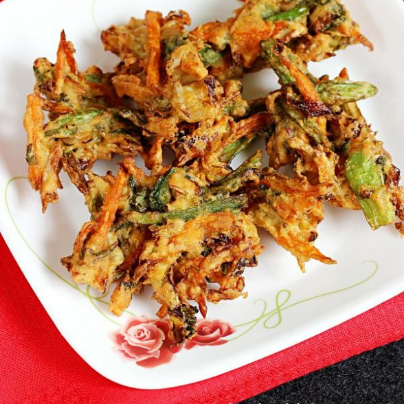 Crispy Vegetable Pakoda