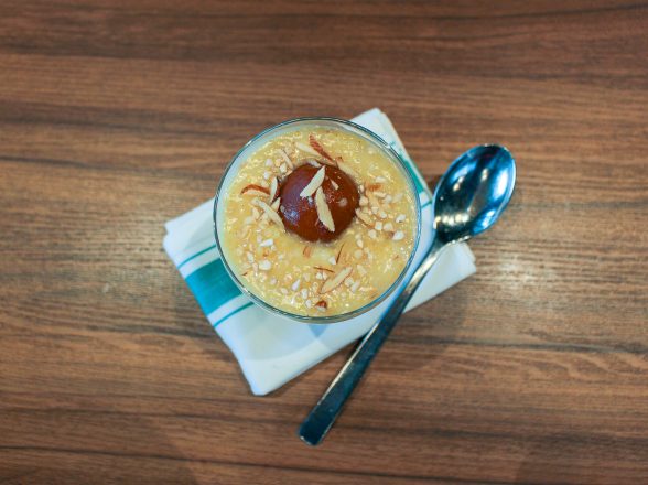 Khám Phá Món Gulab Jamun Mix Millet Kheer Tại Nhà Hàng Ấn Độ Benaras