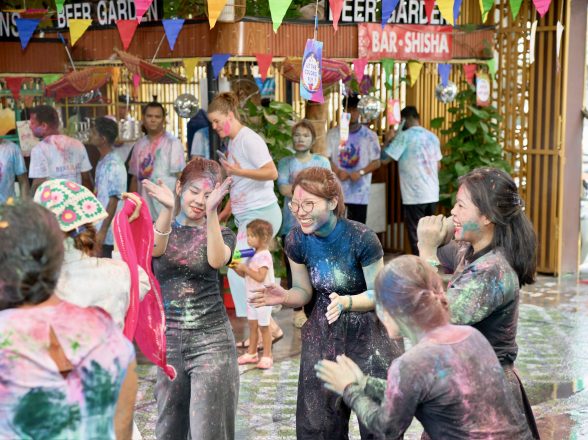 Holi Milan 2026: Benaras lan tỏa lễ hội sắc màu Ấn Độ tại Hà Nội, Đà Nẵng và TP.HCM